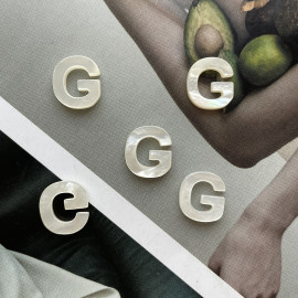 Буква "G" перламутровая